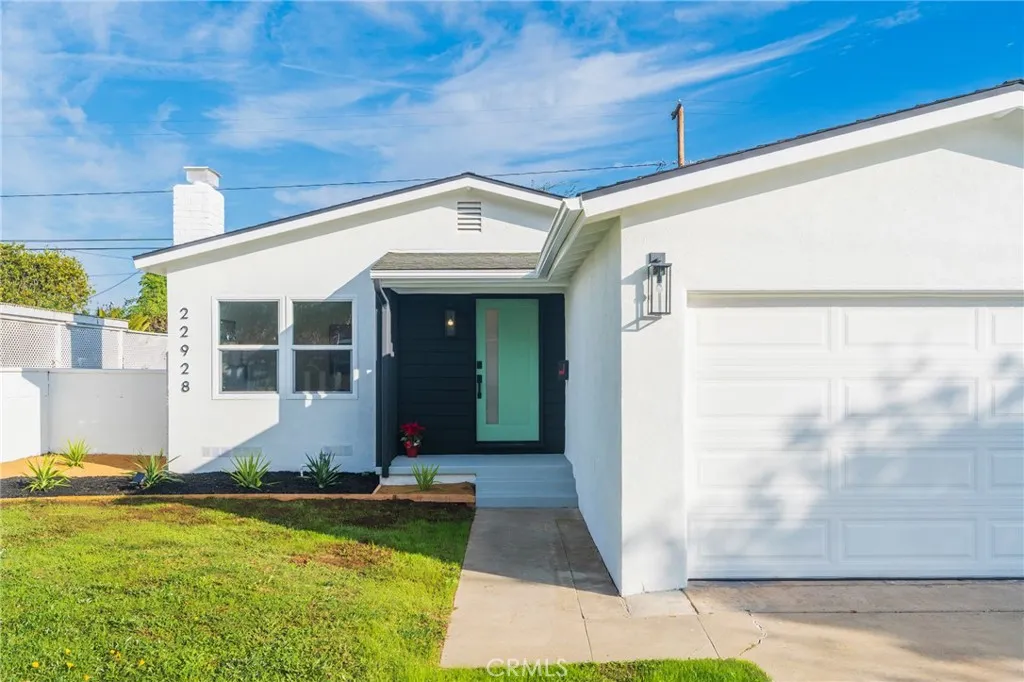 22928 Evalyn, Torrance, California 90505 home-pic-1